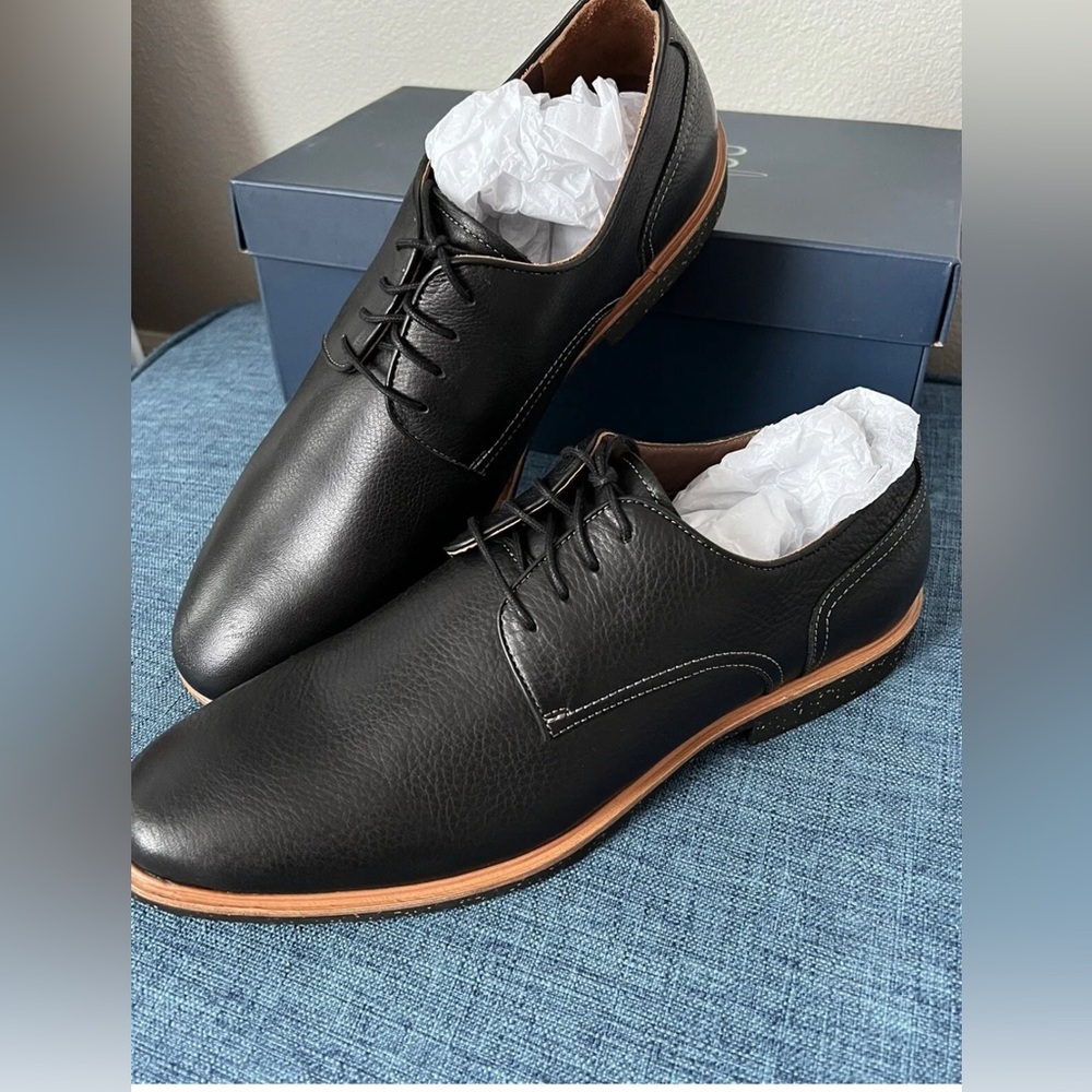 Warfield and Grand Crisper Shoes Size 12